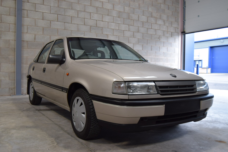 1990 Vauxhall Cavalier 1.8 GL 5 Door