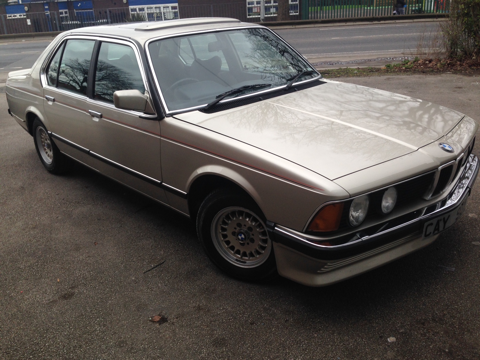 1983 BMW 728i