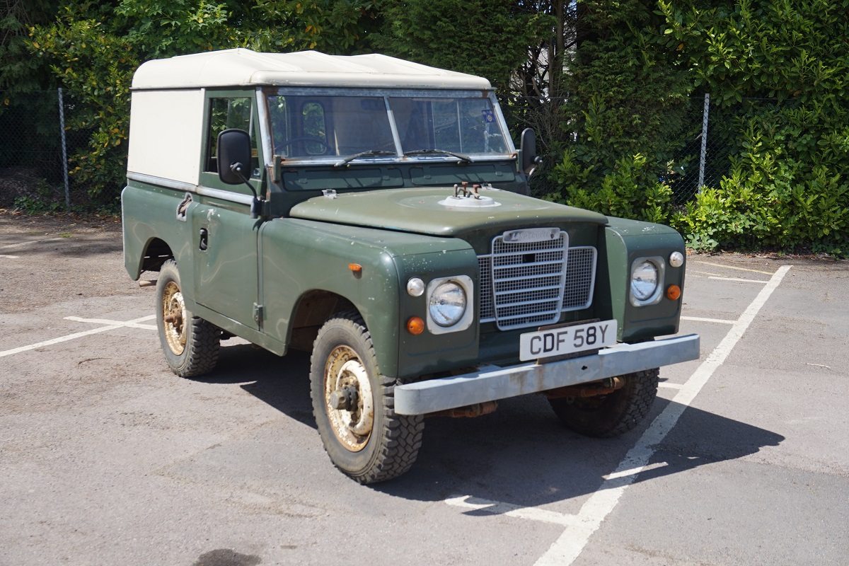 Land Rover 88″ 4 CYL 1983