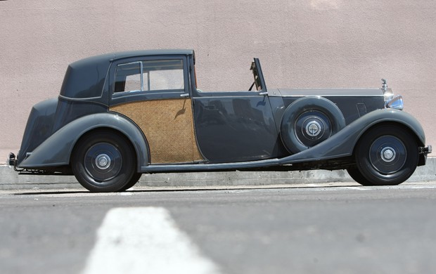 1937 Rolls-Royce Phantom III Sedanca Deville