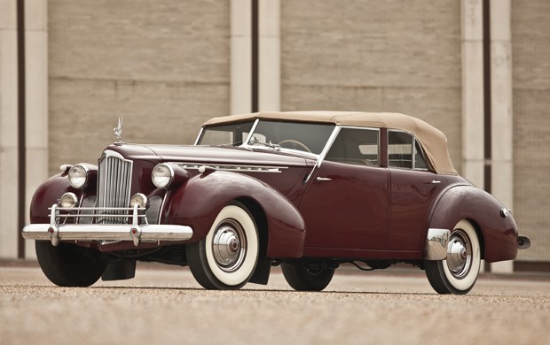 1940 Packard Model 1807 Convertible Sedan