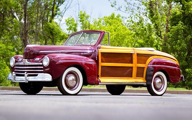 1946 Ford Super DeLuxe Sportsman
