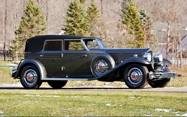 1932 Packard Twin Six 906 Individual Custom Convertibleâ€¦
