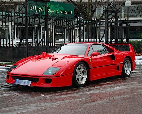 FERRARI F40 1988 NÂ° de sÃ©rie : ZFFGJ34B000080737 Moteur : Type F120