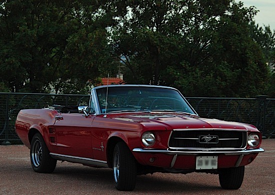FORD Mustang cabriolet  1967 NÂ° de sÃ©rie : #703C237919 Moteur : huit