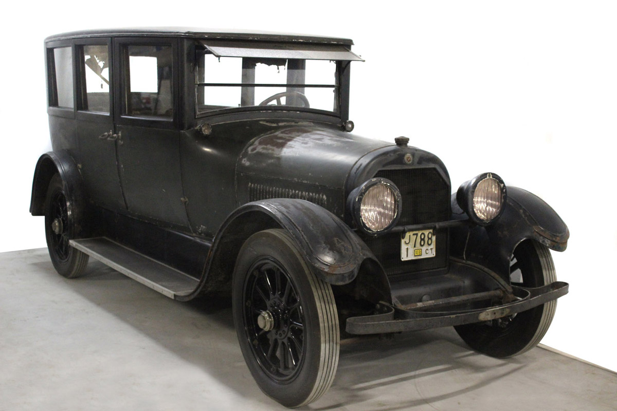 1922 Cadillac Type 61 Suburban Seven-Passenger Sedan