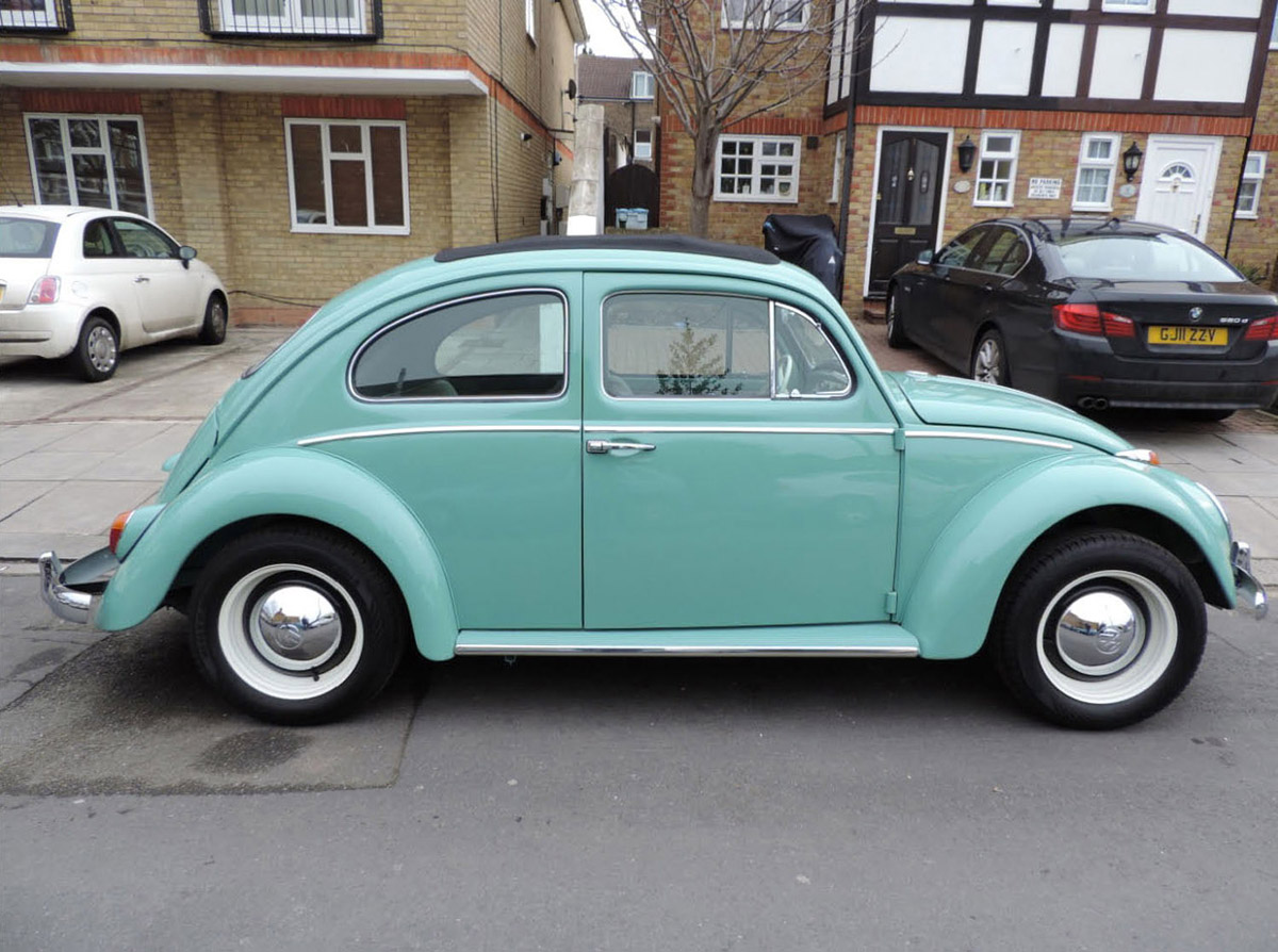 1962 Volkswagen Beetle Golde Sunroof