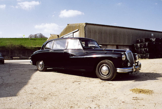 1965 Daimler DR450 Limousine