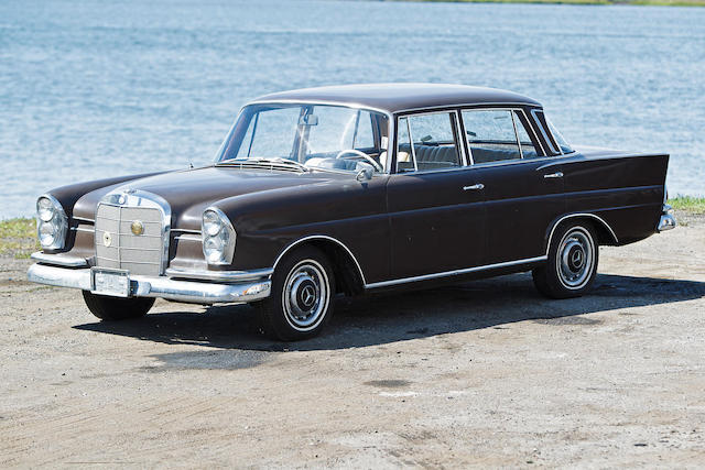 1960 Mercedes-Benz 220Sb 'Fintail' Sedan