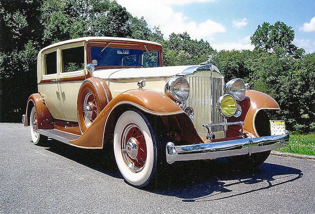 1933 Packard Super Eight Club Sedan