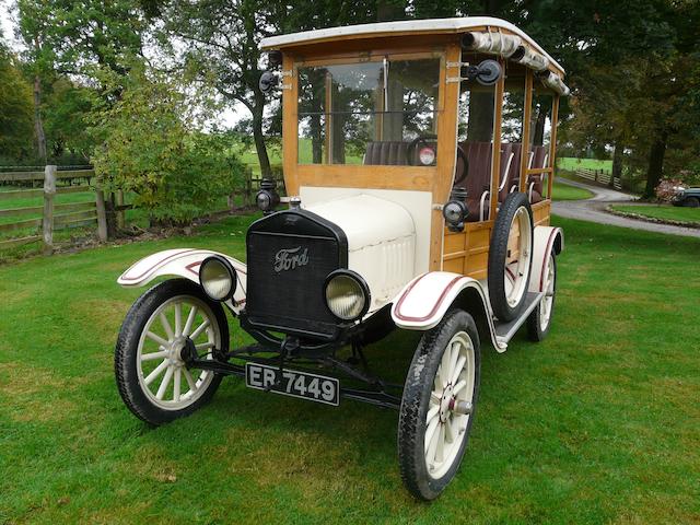 1927 Ford Model T Surrey