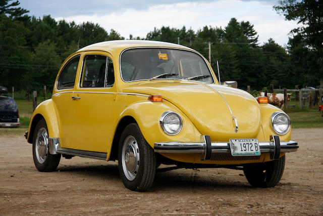1972 Volkswagen Type 1 Super Beetle Sedan