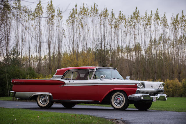 1959 Ford Fairlane 500 Galaxie Skyliner cabriolet