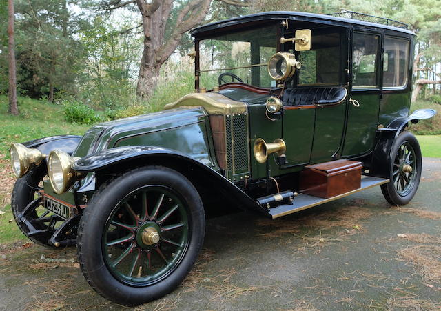 Renault 22 CV type EE limousine 1914