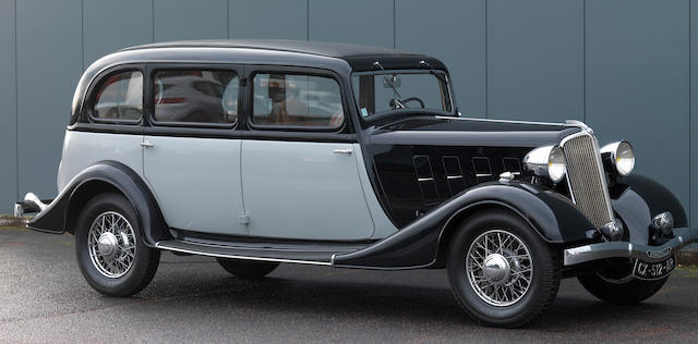 Renault Vivastella PG9 limousine 1934
