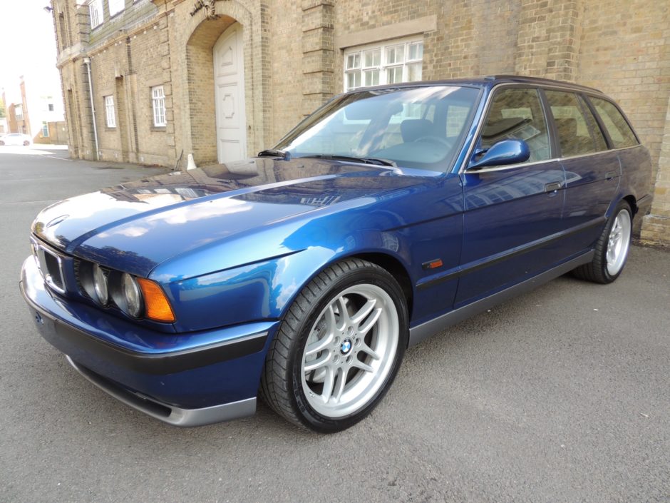 1994 BMW M5 Touring 6-Speed