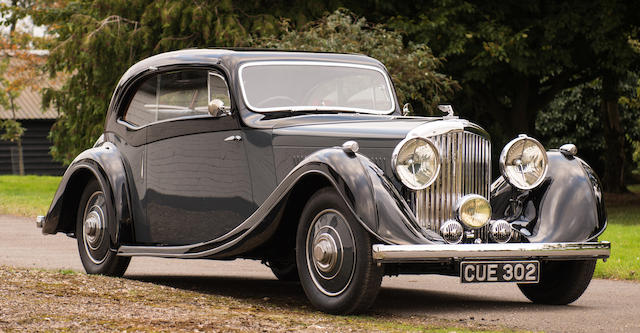 Bentley  4 1/4 litres « Aerofoil » berline sport 1937