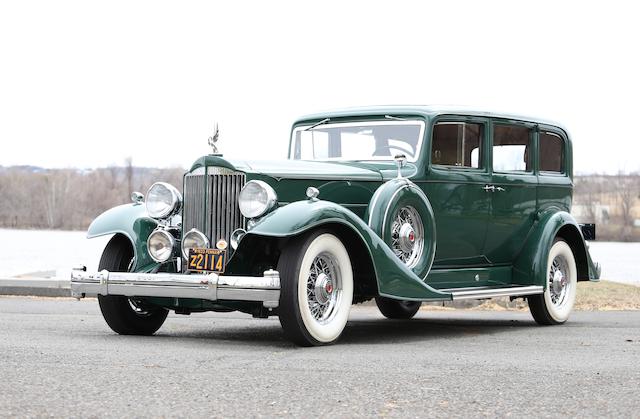 1933 Packard Super Eight Model 1004 7-Passenger Sedan
