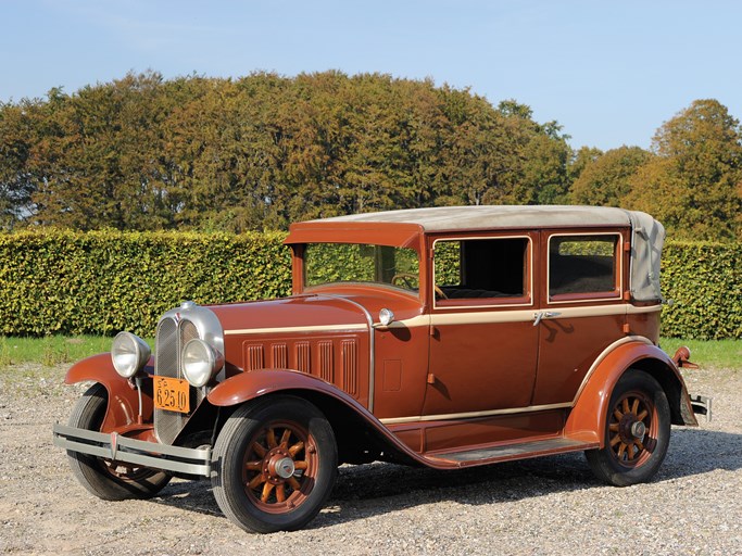 1929 Oakland Landaulet Sedan