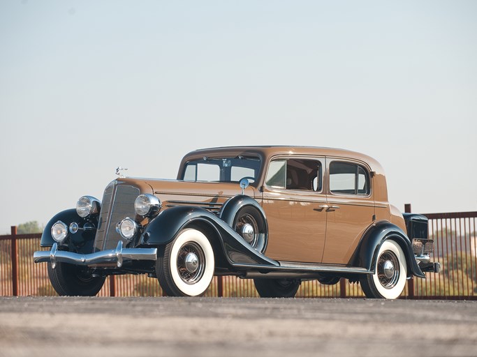 1934 Buick Series 90 Club Sedan