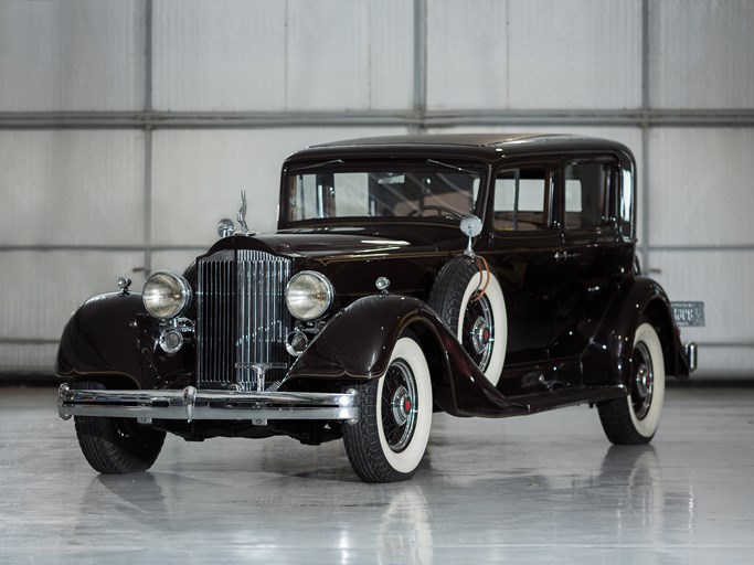 1934 Packard Super Eight Club Sedan