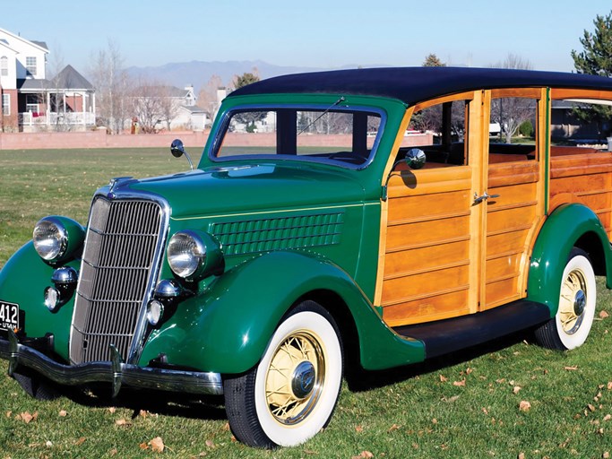 1935 Ford Model 48 Station Wagon