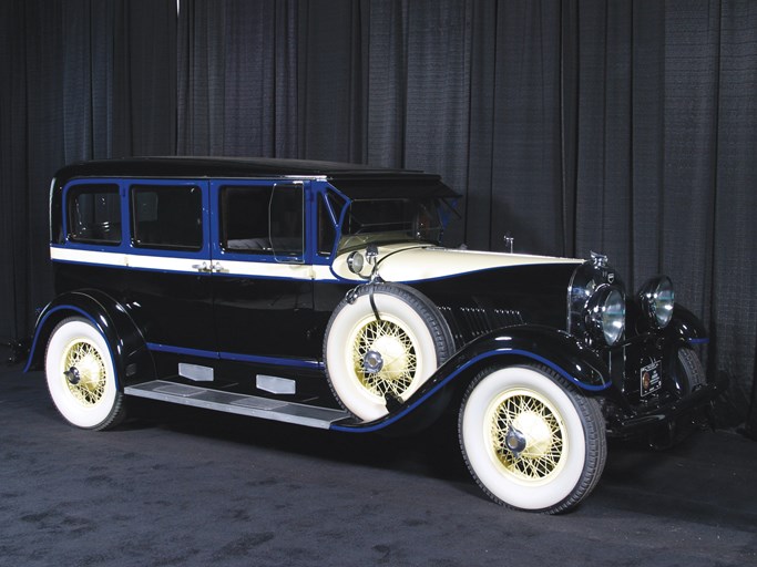 1930 Auburn 8-125 A Deluxe Sedan