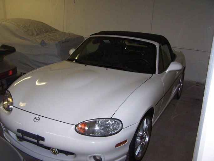 2000 Mazda Miata Convertible