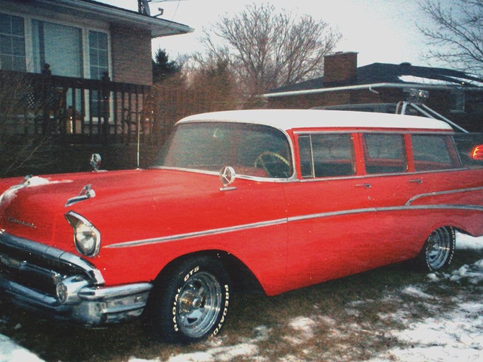 1957 Chevrolet Station Wagon 4D