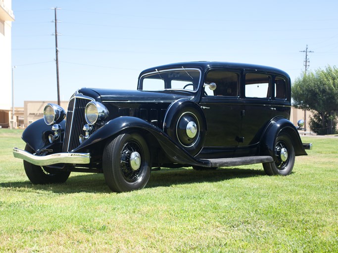 1933 Reo Royale Sedan