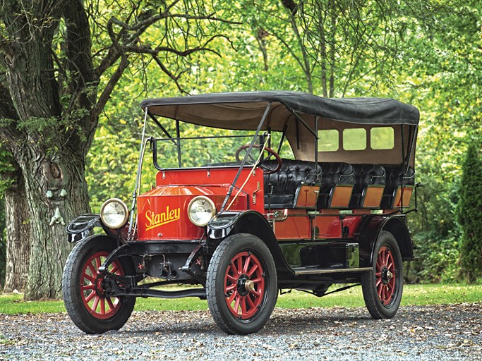 1915 Stanley Model 820 12-Passenger Mountain Wagon