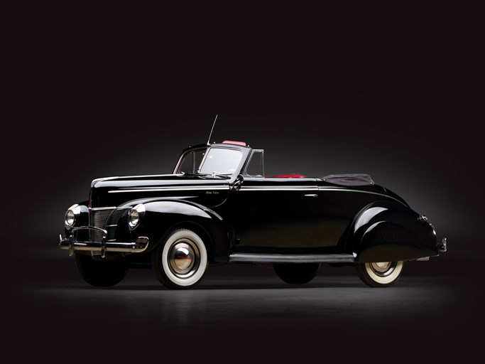 1940 Ford V-8 DeLuxe Convertible Coupe
