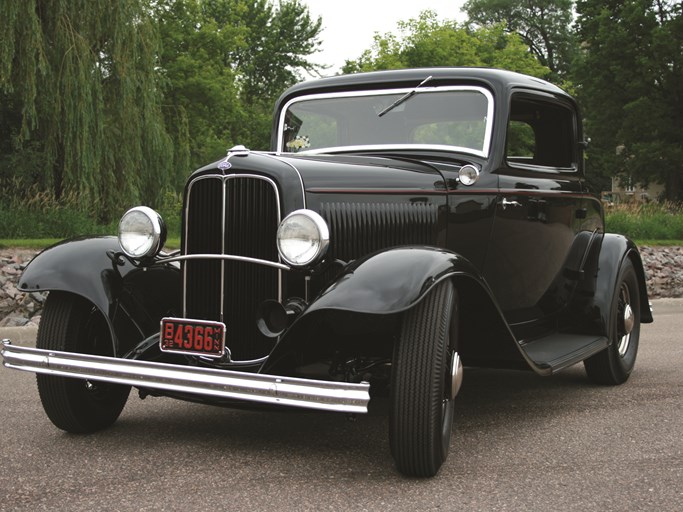1932 Ford DeLuxe Three-Window Coupe