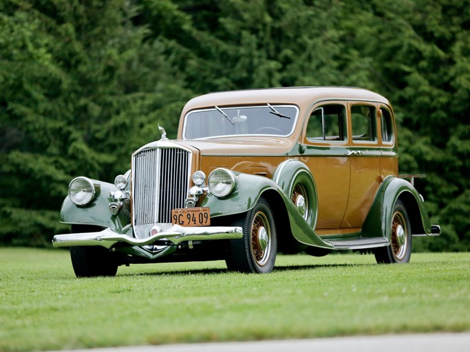 1934 Pierce-Arrow Twelve Sedan