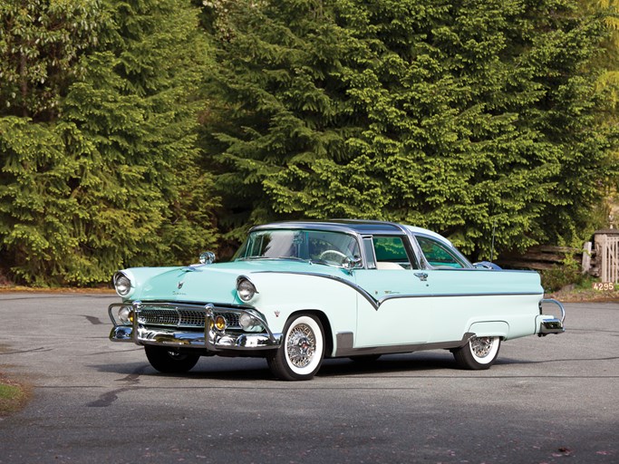 1955 Ford Fairlane Crown Victoria 