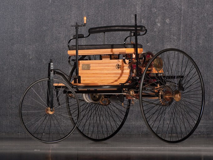 1886 Benz Patent Motor-Wagen Replica