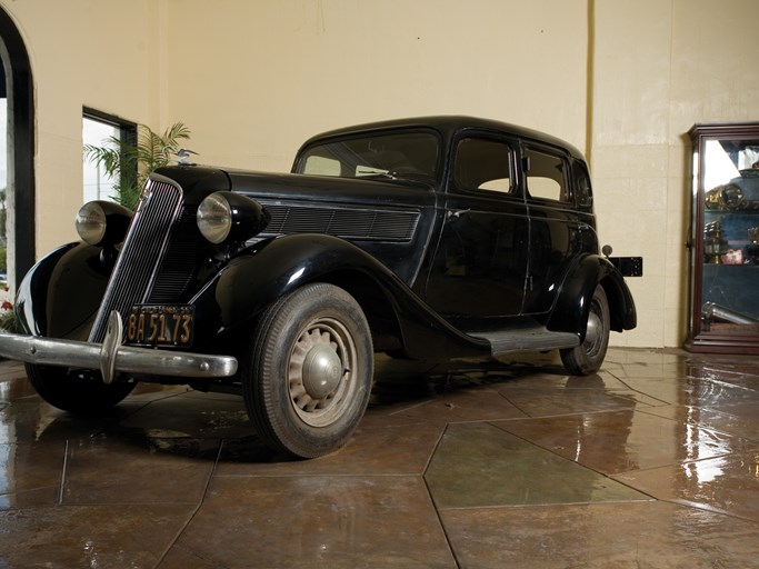1935 Studebaker Dictator Sedan