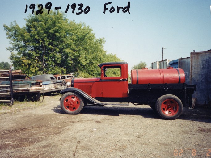 1932 Ford Tanker Truck