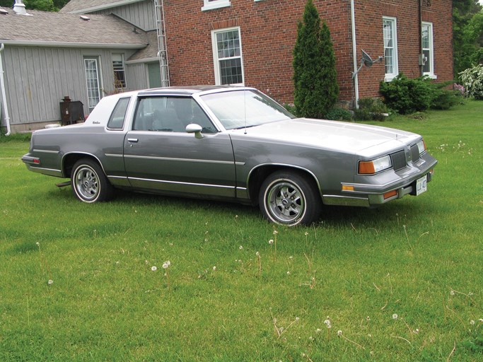 1987 Oldsmobile Cutlass T-Top Coupe