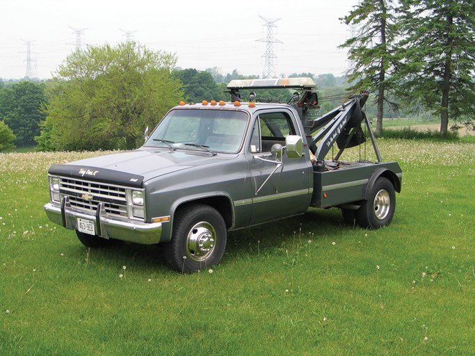 1986 Chevrolet Dually 1 Ton Tow Truck