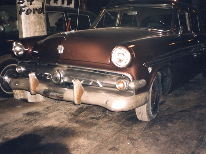 1954 Ford Sedan