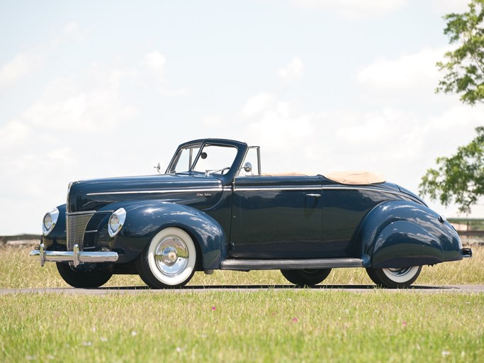 1940 Ford DeLuxe Custom Convertible Coupe