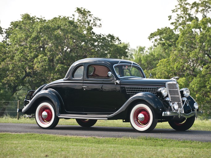 1935 Ford DeLuxe Five-Window Rumble Seat Coupe