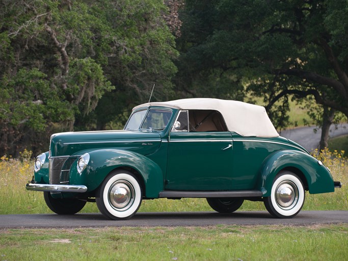 1940 Ford DeLuxe Convertible Coupe
