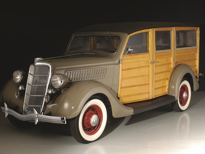 1935 Ford Model 48 Deluxe Station Wagon