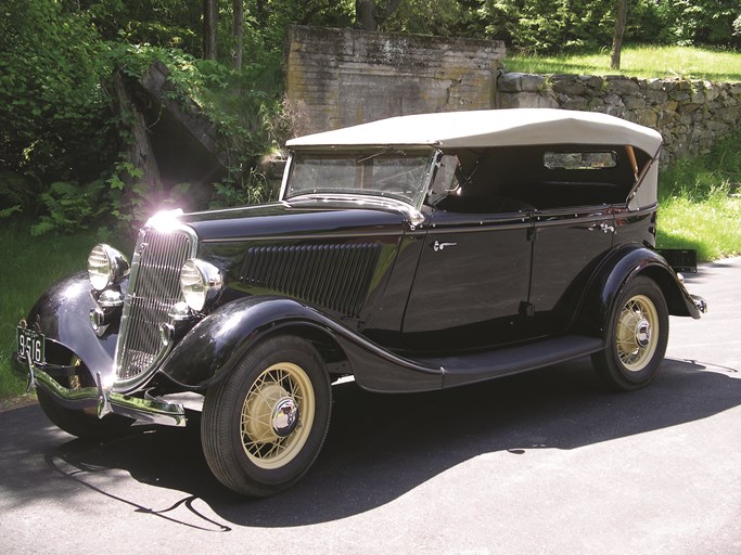 1934 Ford Model 40 V8 Deluxe Phaeton