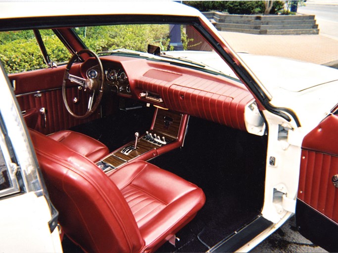 1964 Studebaker Avanti R3 Coupe