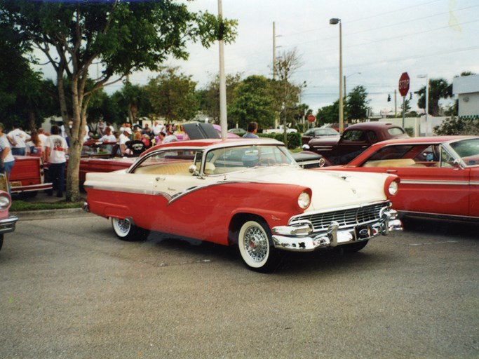 1956 Ford Crown Victoria 2D