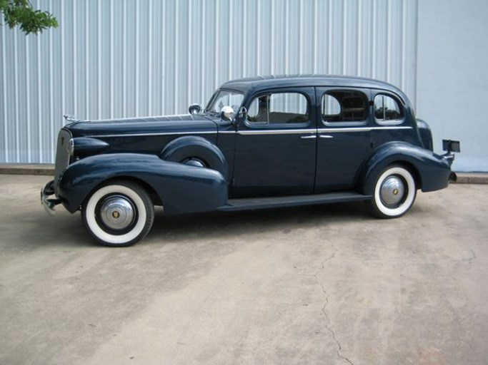 1937 Cadillac Modified Sedan