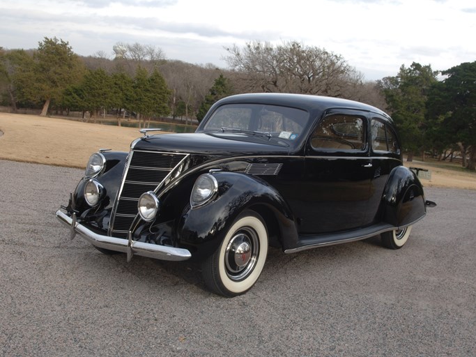 1937 Lincoln Zephyr Two-Door Sedan